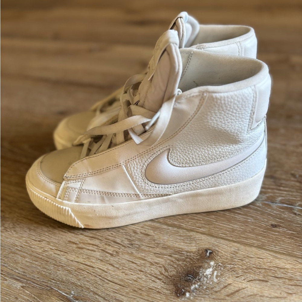 Size 7 Nike blazers
